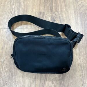 Lululemon OG Everywhere Belt Bag Black 1l